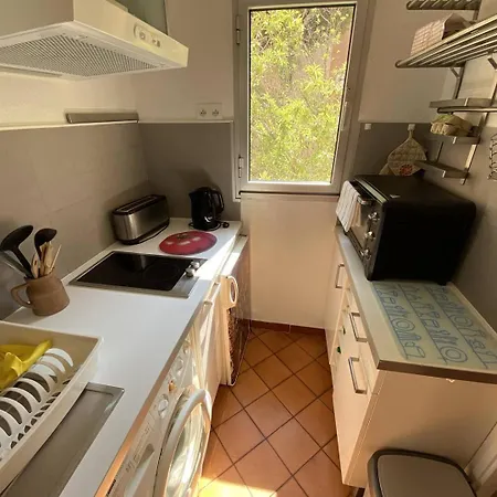 Belle Vue Arboree Dans Au Calme, A Pied Apartment